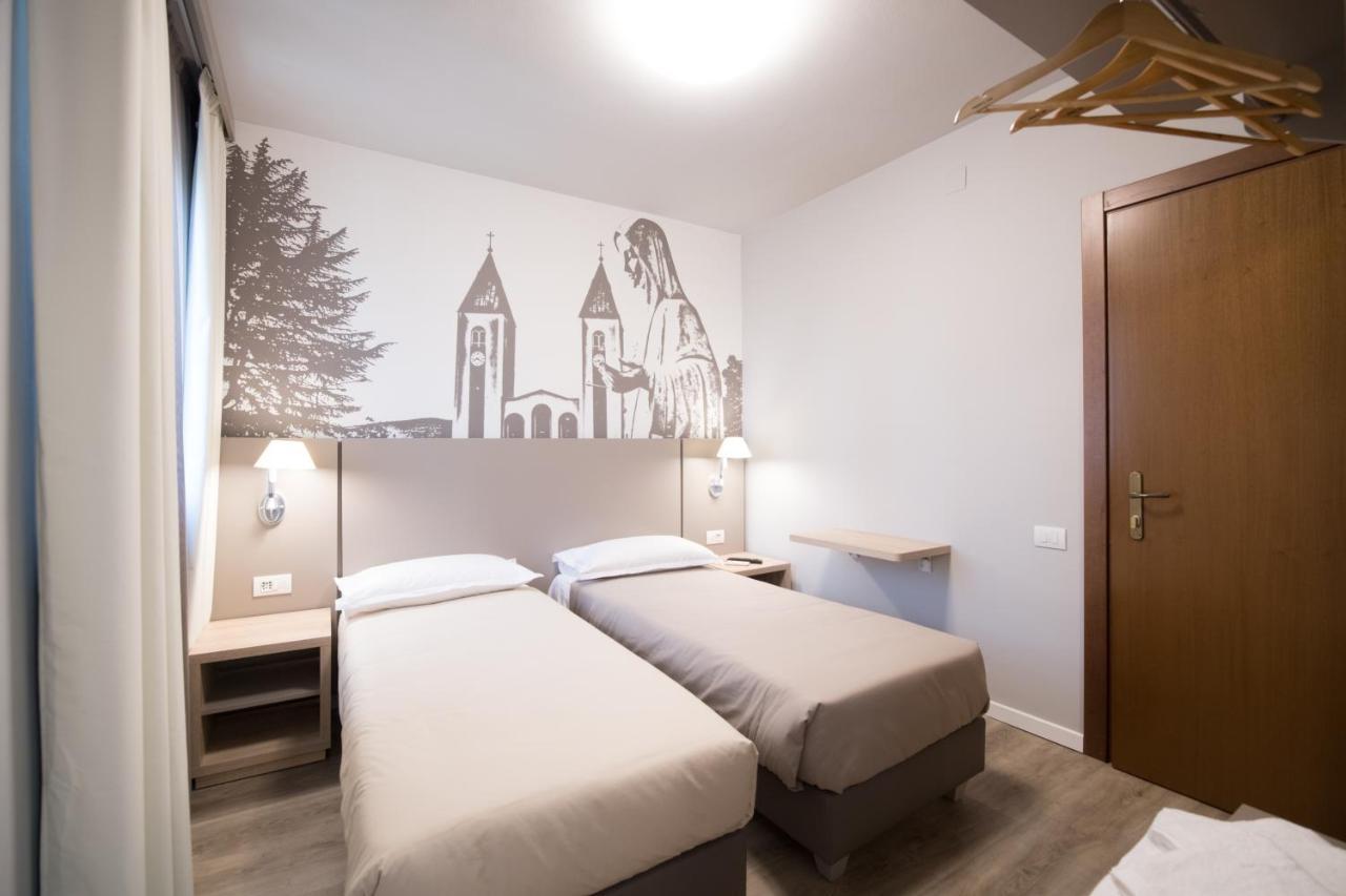 Al Santuario Di Fiorano Charming Hostel Фйорано-Моденезе Екстер'єр фото